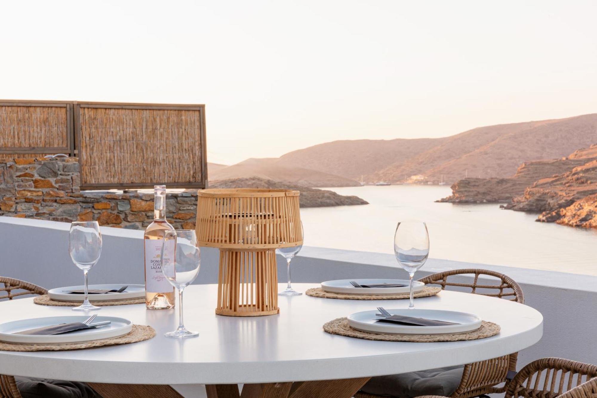 Amal Kythnos Suites Экстерьер фото
