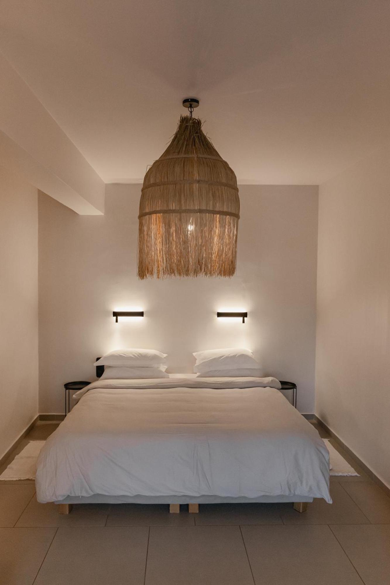 Amal Kythnos Suites Экстерьер фото