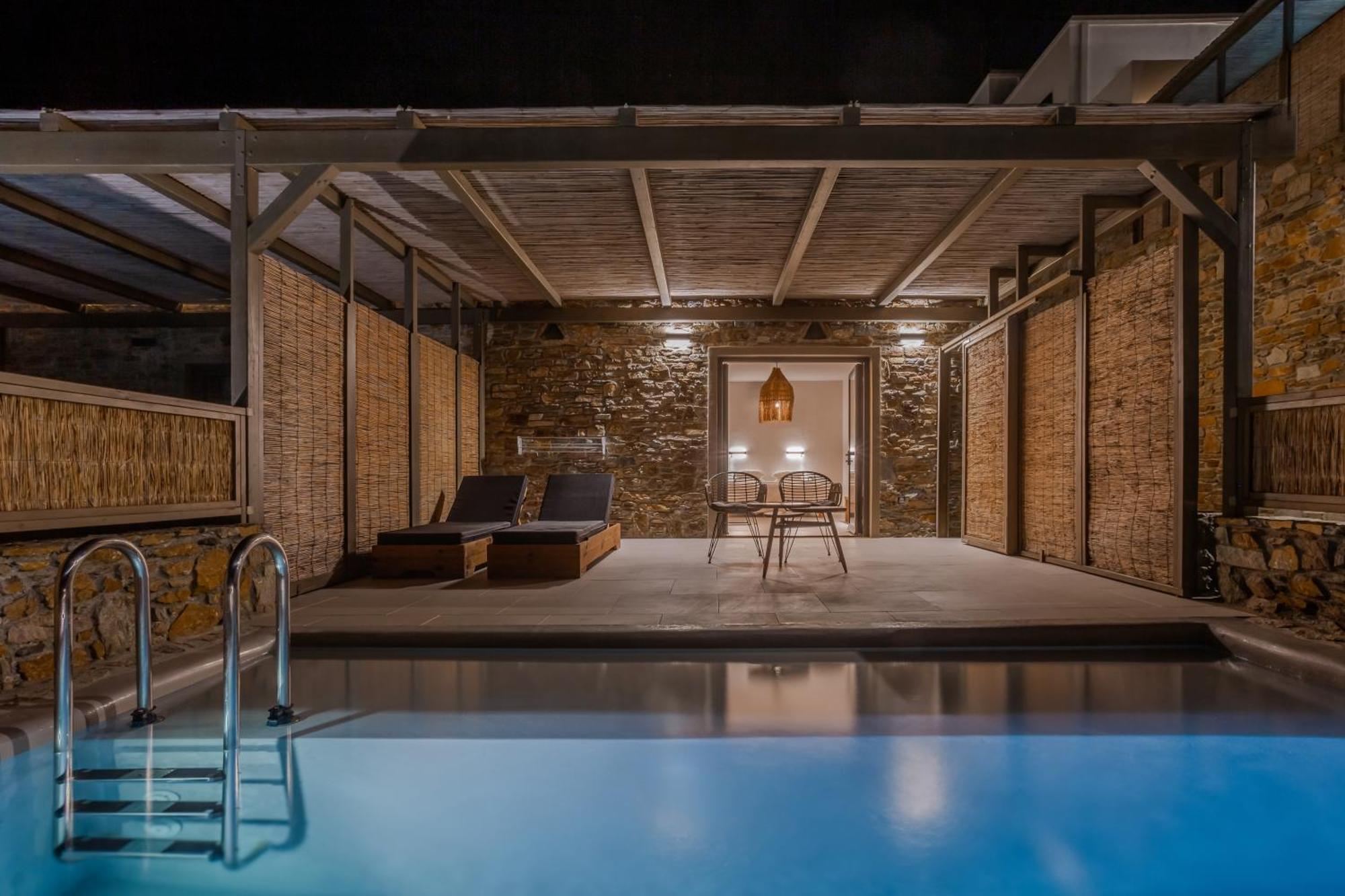 Amal Kythnos Suites Экстерьер фото