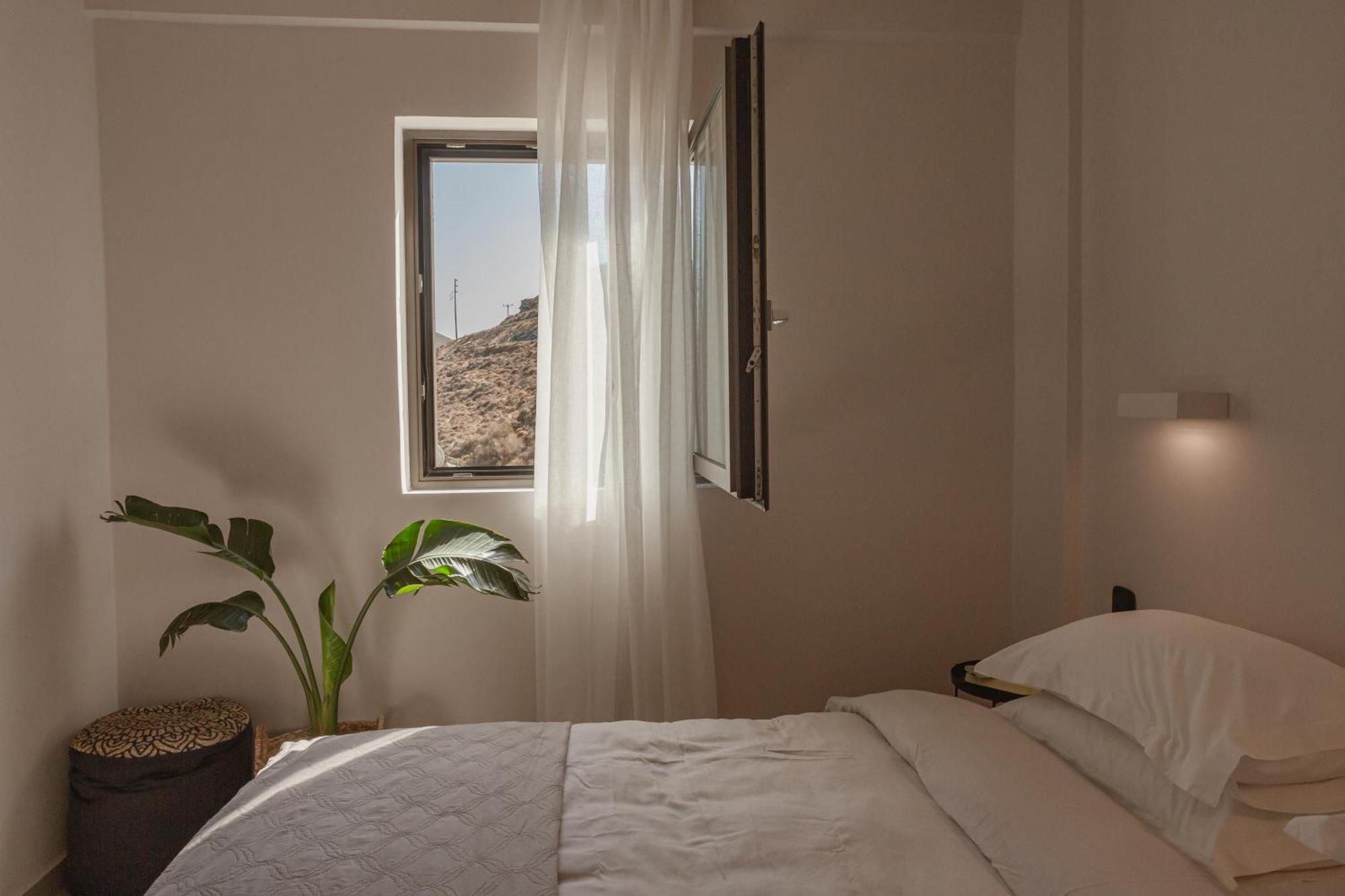 Amal Kythnos Suites Экстерьер фото