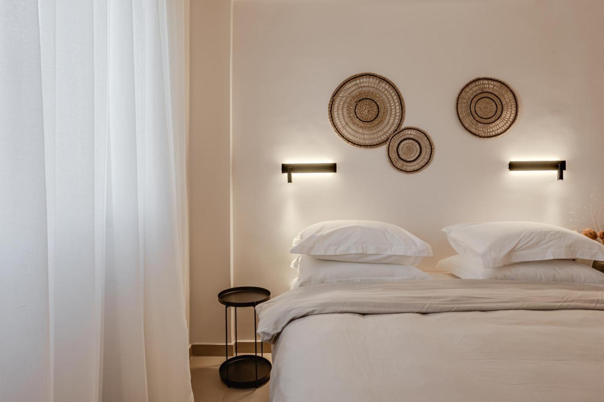 Amal Kythnos Suites Экстерьер фото