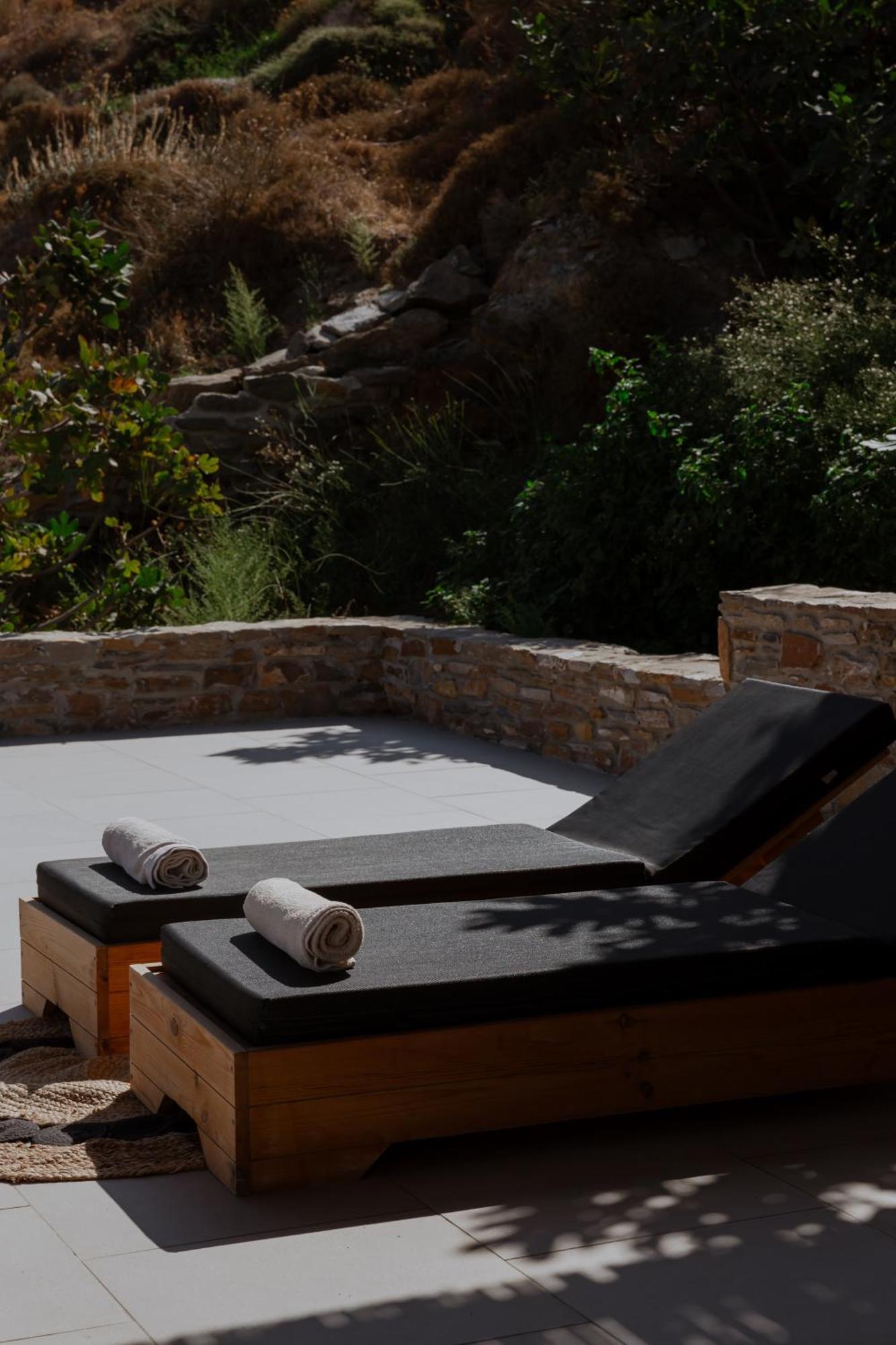 Amal Kythnos Suites Экстерьер фото