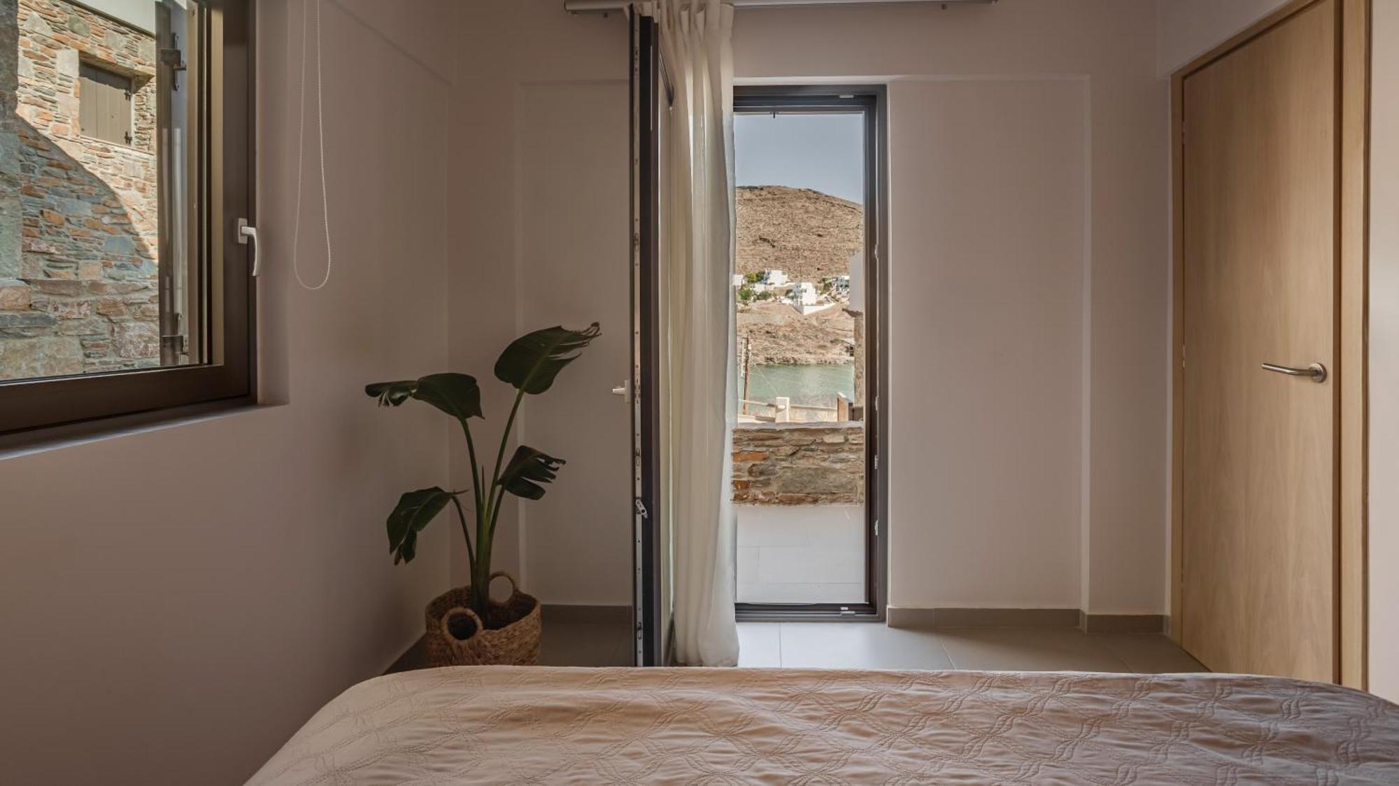 Amal Kythnos Suites Экстерьер фото