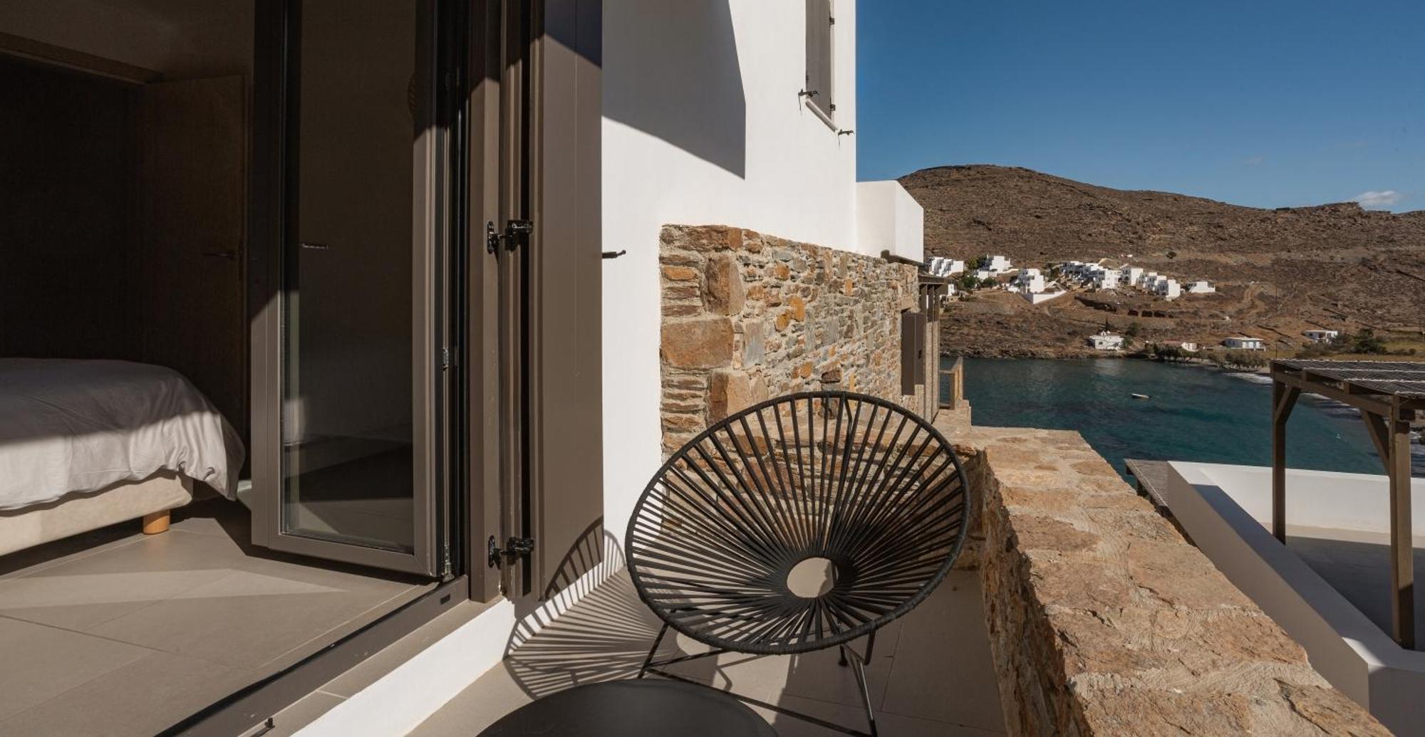 Amal Kythnos Suites Экстерьер фото