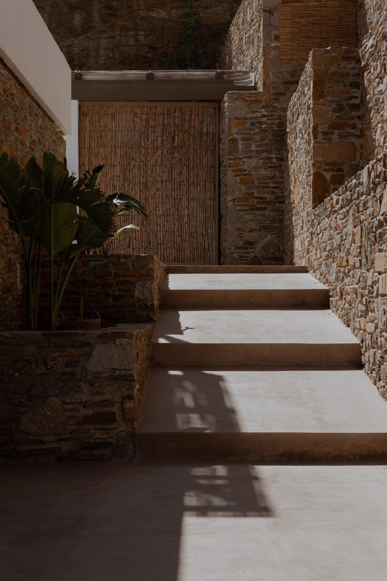 Amal Kythnos Suites Экстерьер фото