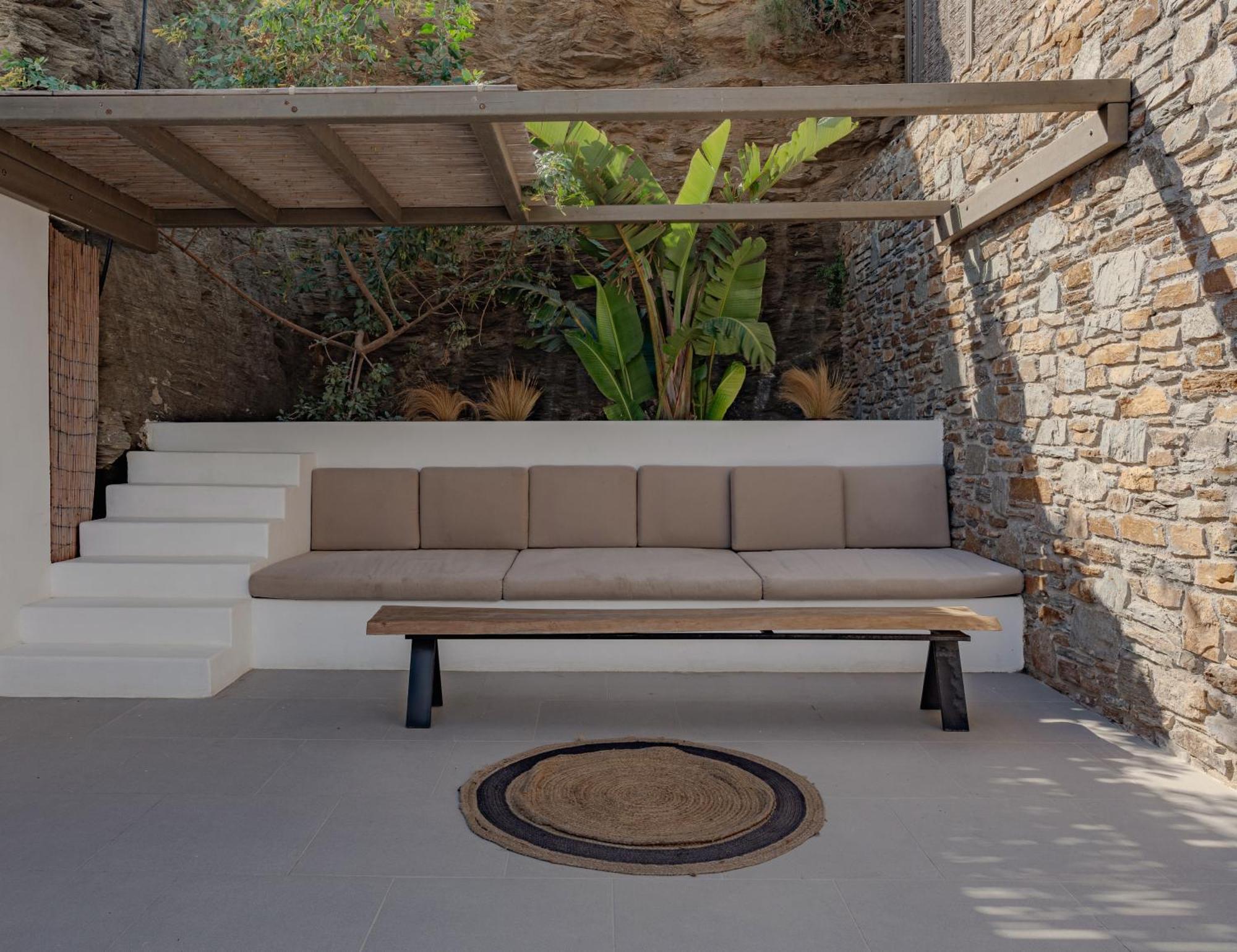 Amal Kythnos Suites Экстерьер фото
